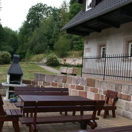 Farmhouse In Czechia With Private Pool, Cleaning Included Apartmán Stupná