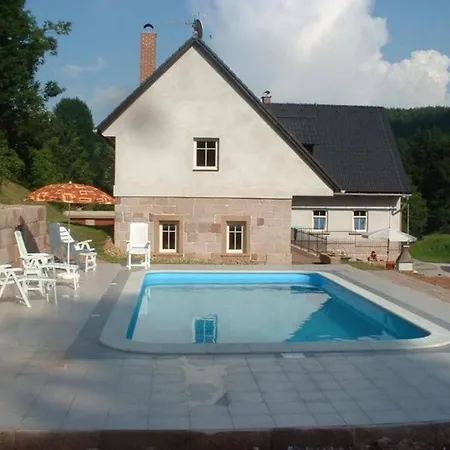 Farmhouse In Czechia With Private Pool, Cleaning Included Apartmán *